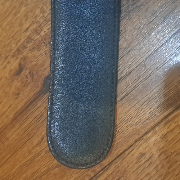 GUCCI Interlocking G Signature Leather Belt - Picture 7 of 10